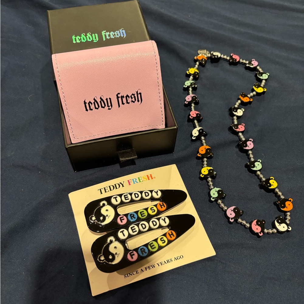 Teddy Fresh Necklace and Hair Clips Set